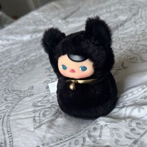 Pop mart Pucky black cat